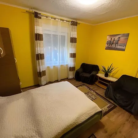 25 Appartement